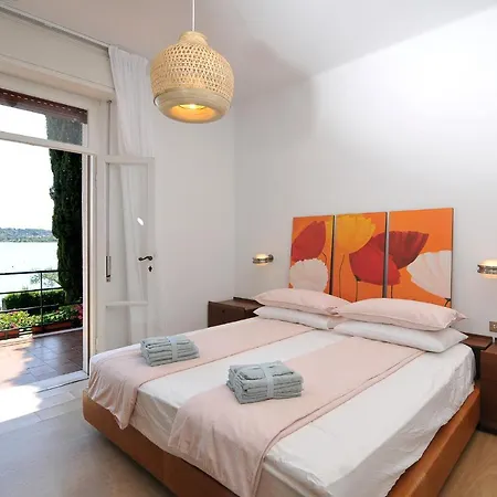 Cecilia Fronte Con Aria Condizionata E Ampio Giardino San Felice del Benaco