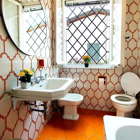 Cecilia Fronte Con Aria Condizionata E Ampio Giardino