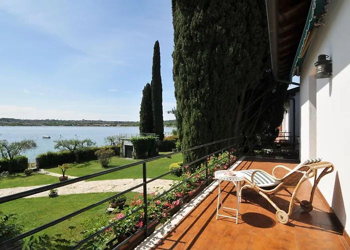 Cecilia Fronte Con Aria Condizionata E Ampio Giardino *