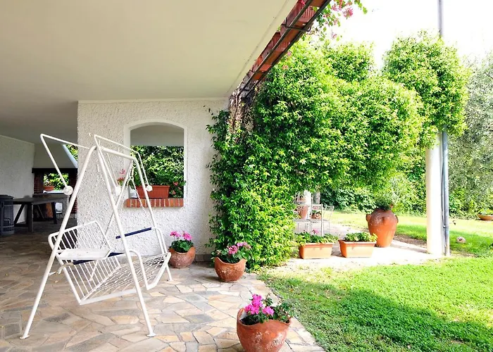 Cecilia Fronte Con Aria Condizionata E Ampio Giardino ヴィラ *